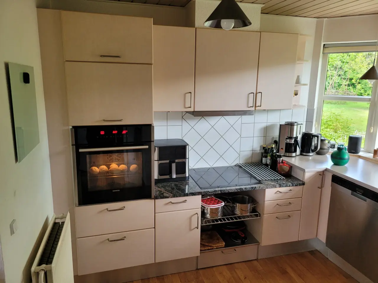 Billede 2 - Granit bordplade 140x62..NEDSAT