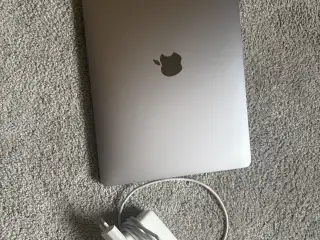 Apple MacBook Pro 13"
