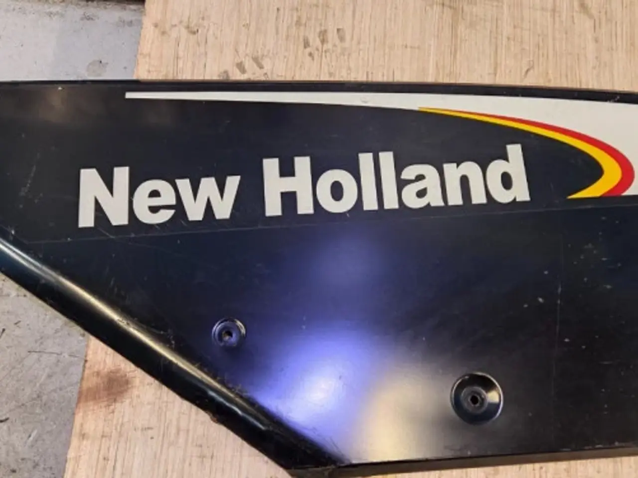 Billede 2 - New Holland TM190 Sideskærm R. 82020018