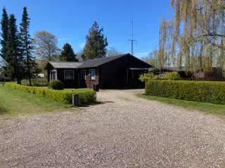 Flot bjælkehus i Sæby. Sælges som dødsbo, “byd”