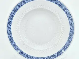 Blå Vifte Dyb Tallerken nr. 1212-11515. Sortering 3