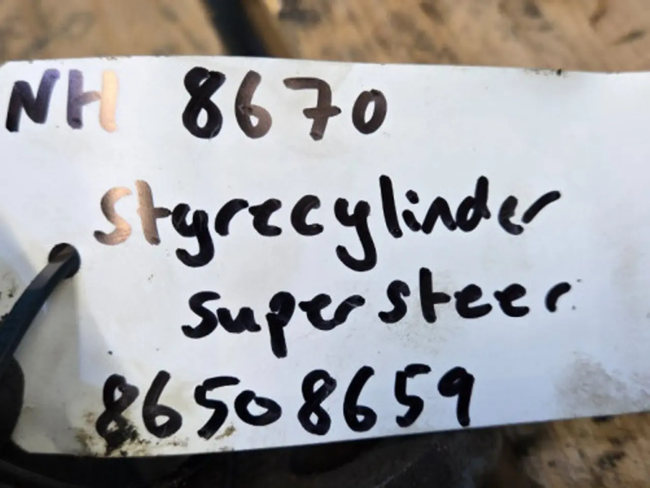Billede 11 - New Holland 8670 Cylinder 86508659