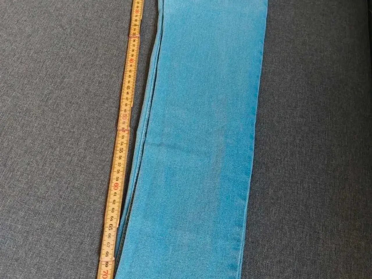 Billede 4 - 170, Jeans + T-shirt 