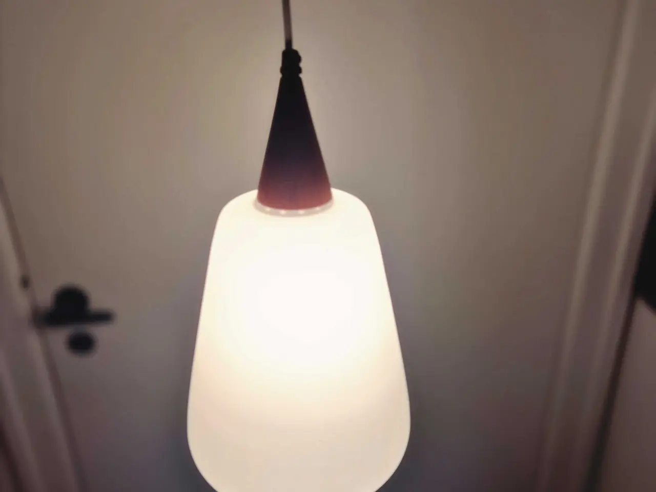 Billede 7 - Høje retrolamper i opalglas og teak