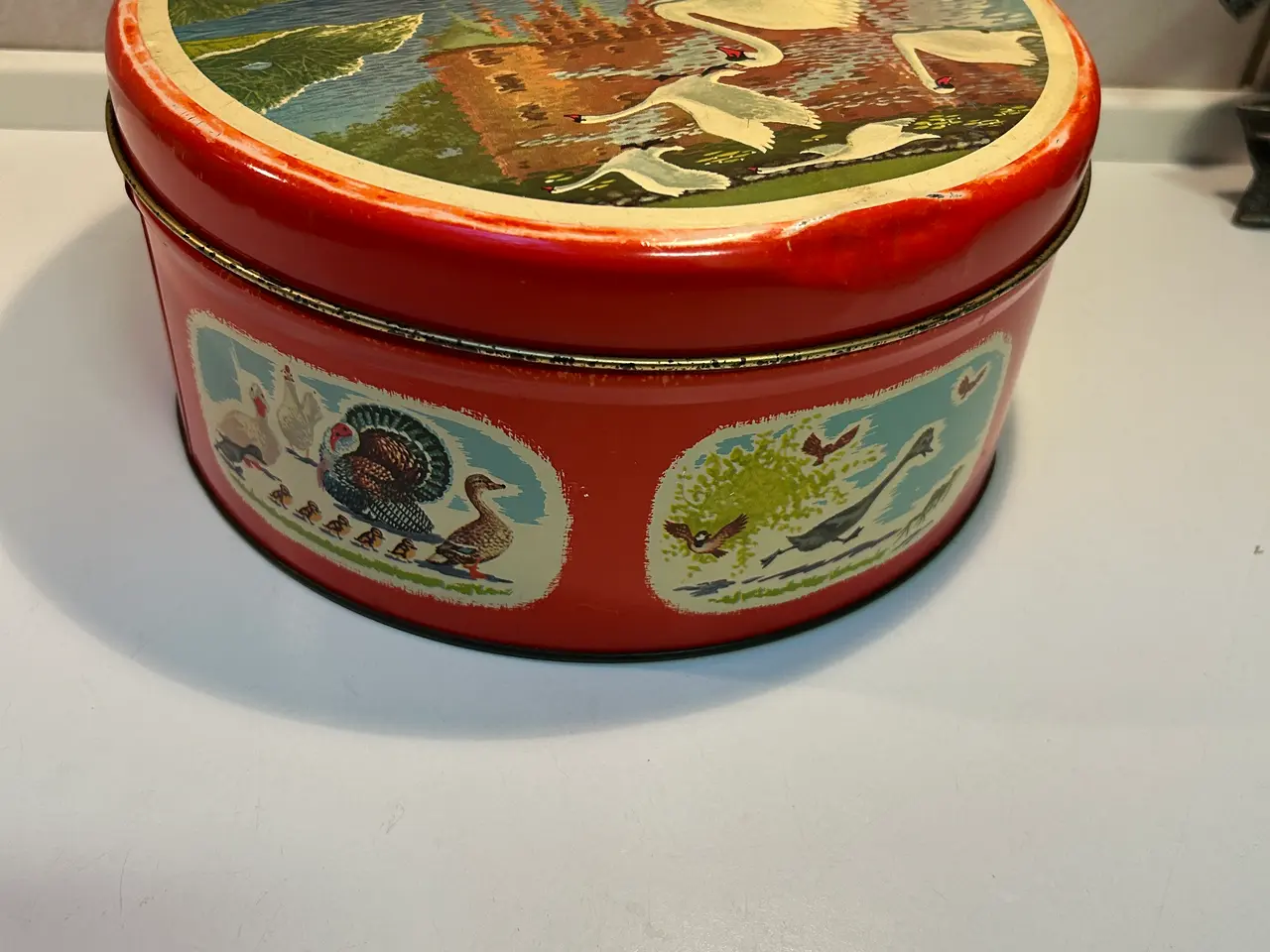 Billede 2 - IRA Kagedåse med " den grimme ælling".