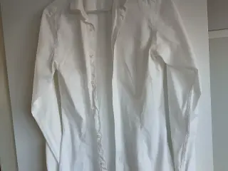 Flot hvid skjorte