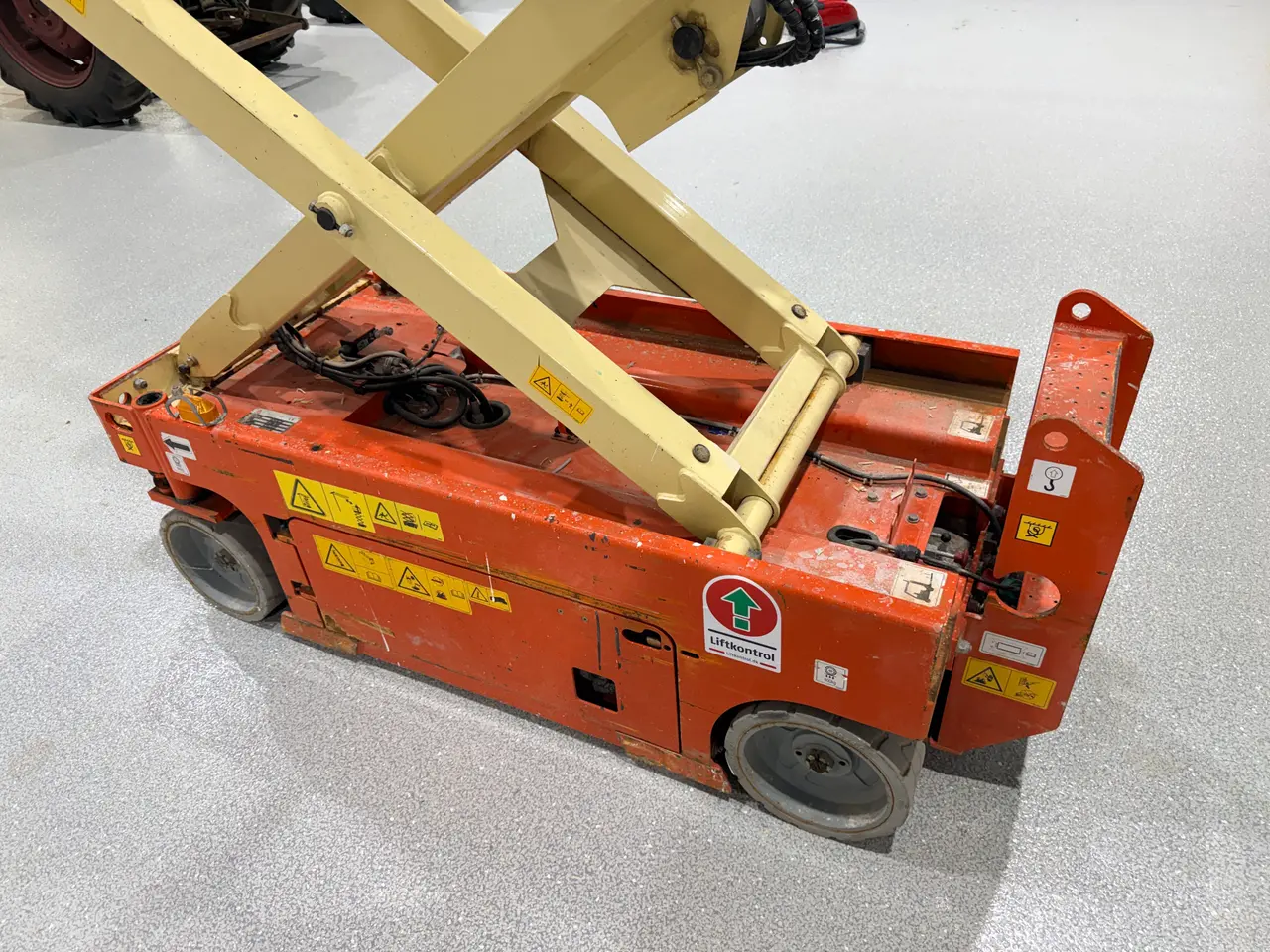 Billede 14 - Saxlift i meget god stand