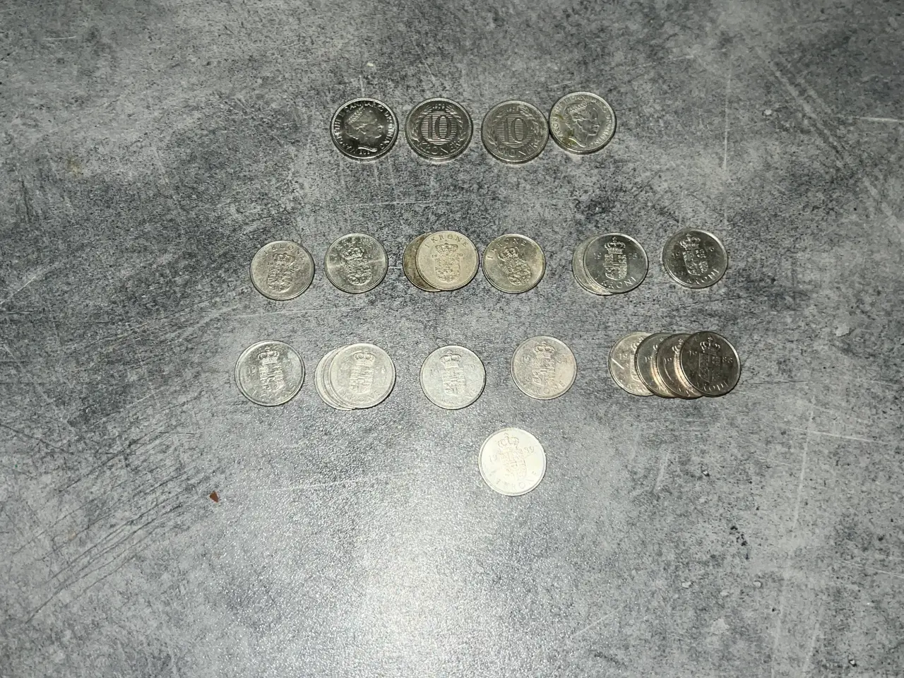 Billede 2 -  Gl  mønter 4 X 10 kr mønter  og  20 x 1 kr mønter