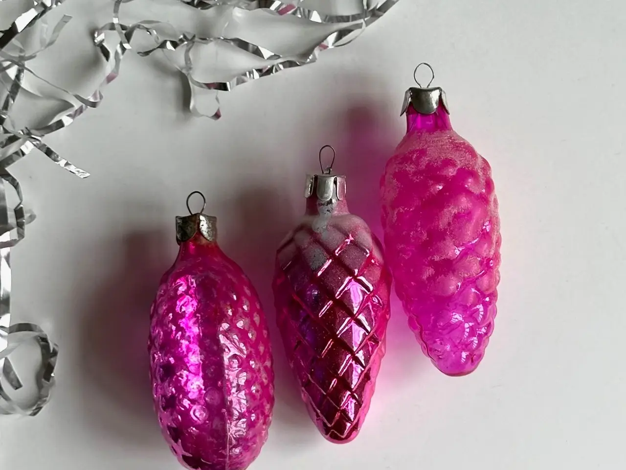 Billede 2 - Store pink kogler, 3 stk samlet