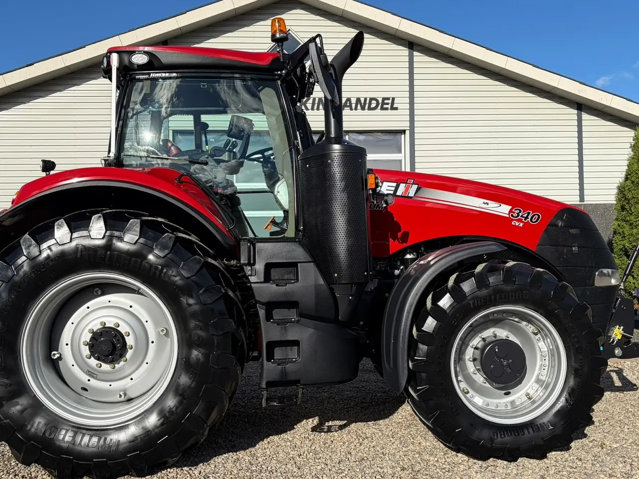 Billede 19 - Case IH MAGNUM 340 CVX med frontlift. Meget velholdt gård traktor