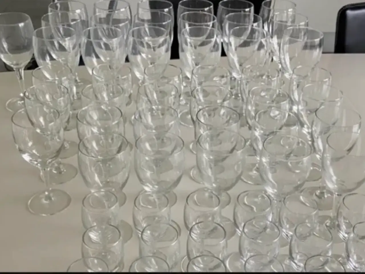 Billede 1 - Rødvinsglas, hvidvinsglas og dessertvinsglas