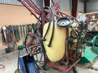 Hardi sprøjte 12 m 800 l