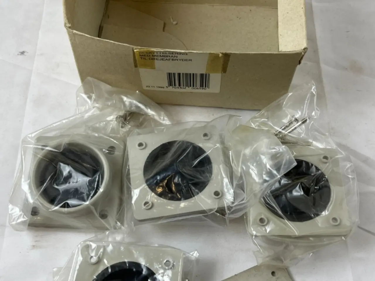 Billede 1 - parti of 4 stk. Rotary kontakt Protective Membrane