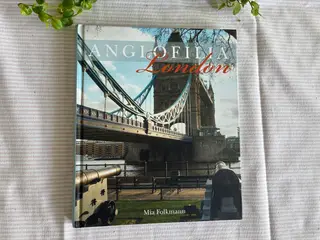 Anglofilia  London  af  Mia Folkmann