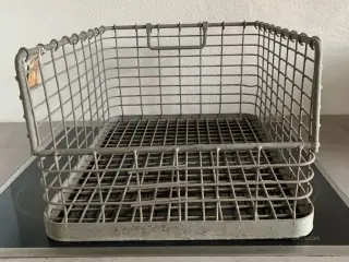 Firkantet metalboks