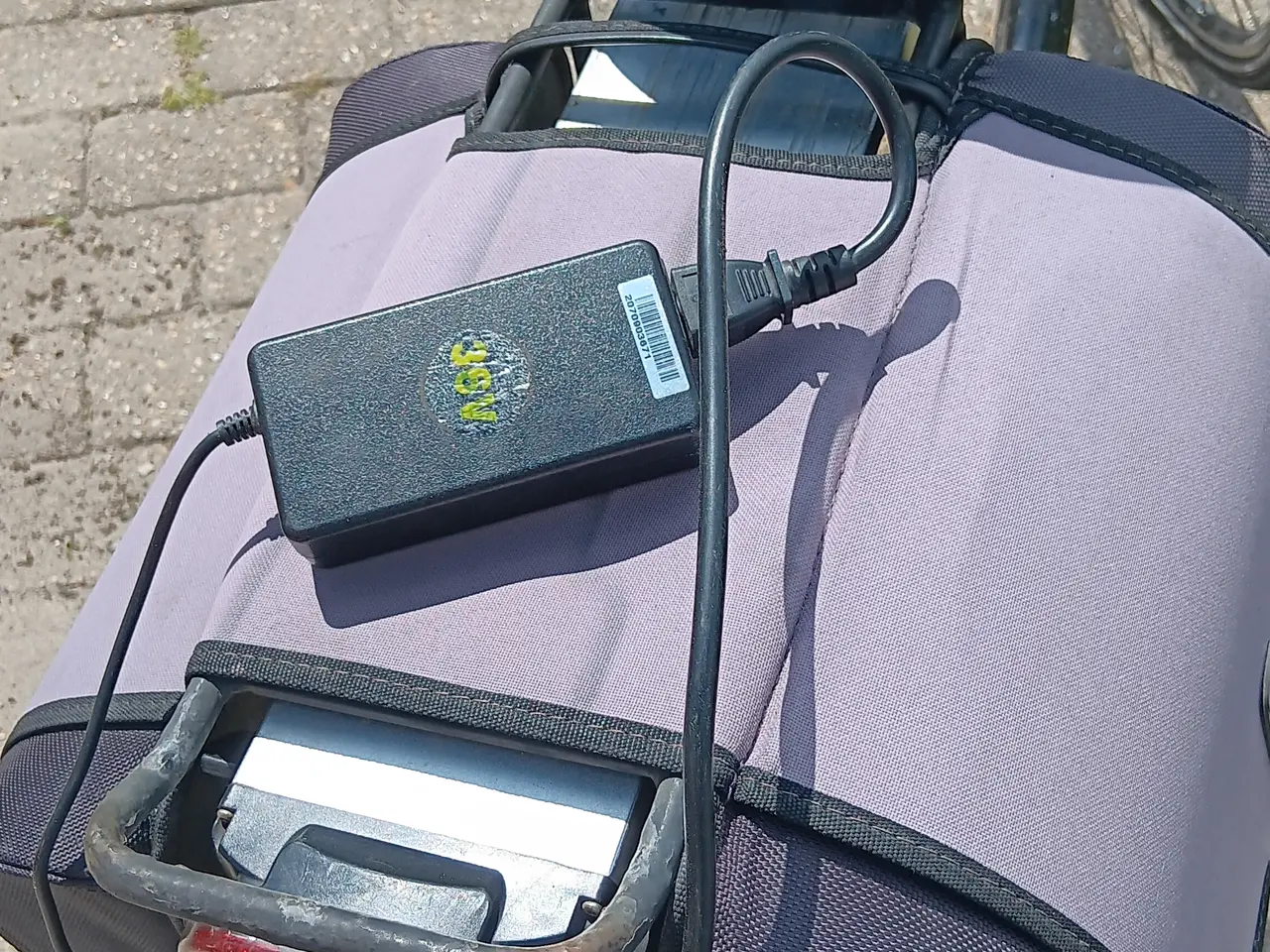 Billede 2 - Elcykel sælges for min søster.
