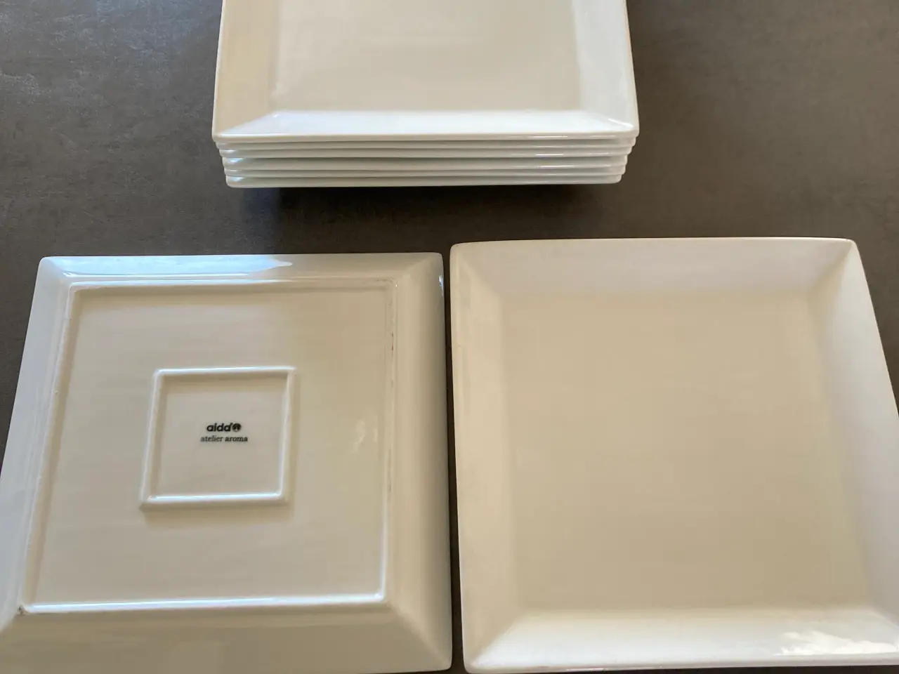 Billede 1 - 8 stk Firkantede Aida tallerkner