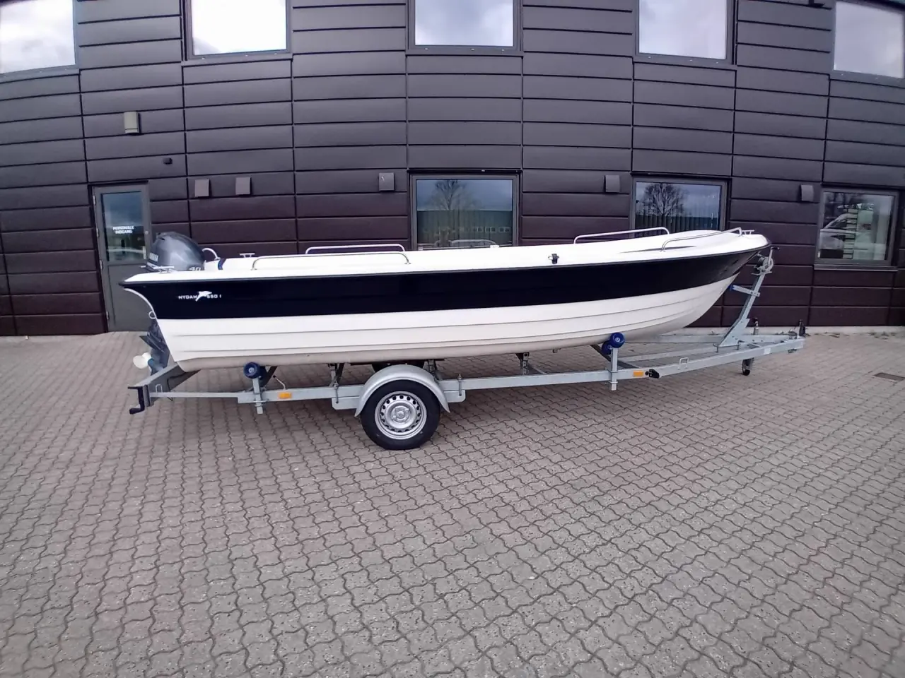 Billede 8 - Nydam 550 m/ Yamaha F40