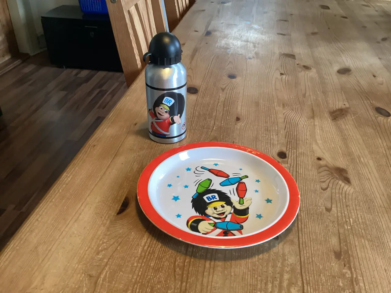 Billede 1 - Børne Service. Fætter Br, Bamse, Kaj og Andrea osv