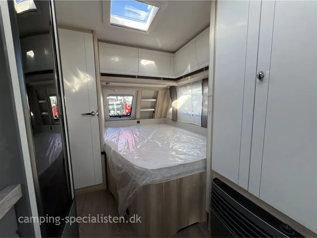 Billede 5 - 2026 - Hobby De Luxe 460 UFe 2026 Hobby De Luxe 460 UFe DK LINE - Kan ses nu hos Camping-Specialisten.dk