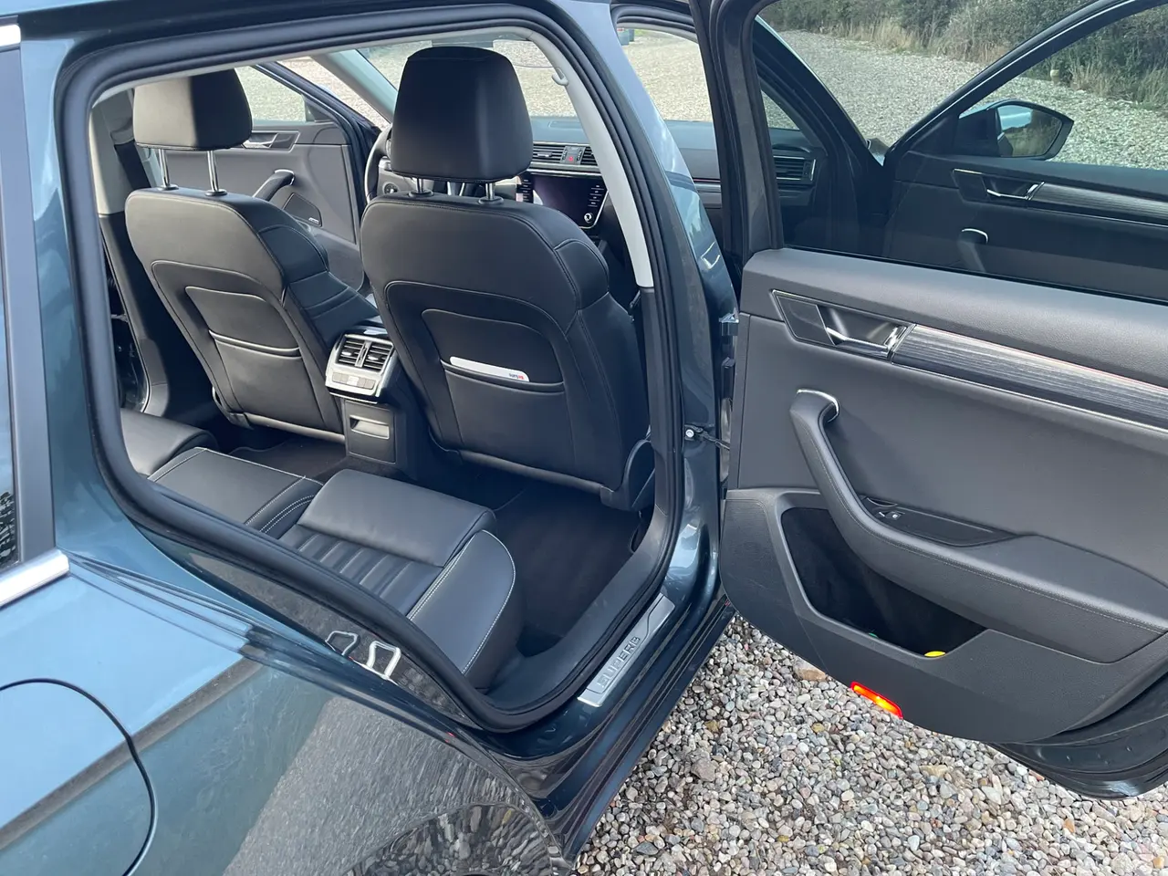 Billede 6 - Skoda Superb 2,0 TDi 150 Business Executive Combi DSG