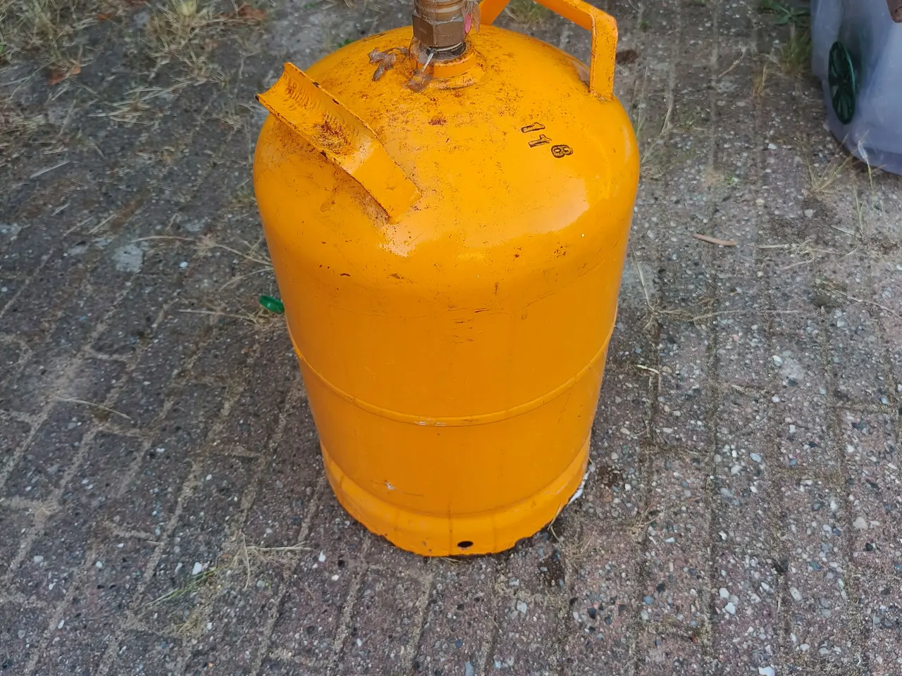 Billede 1 - tom 11 kg gasflaske