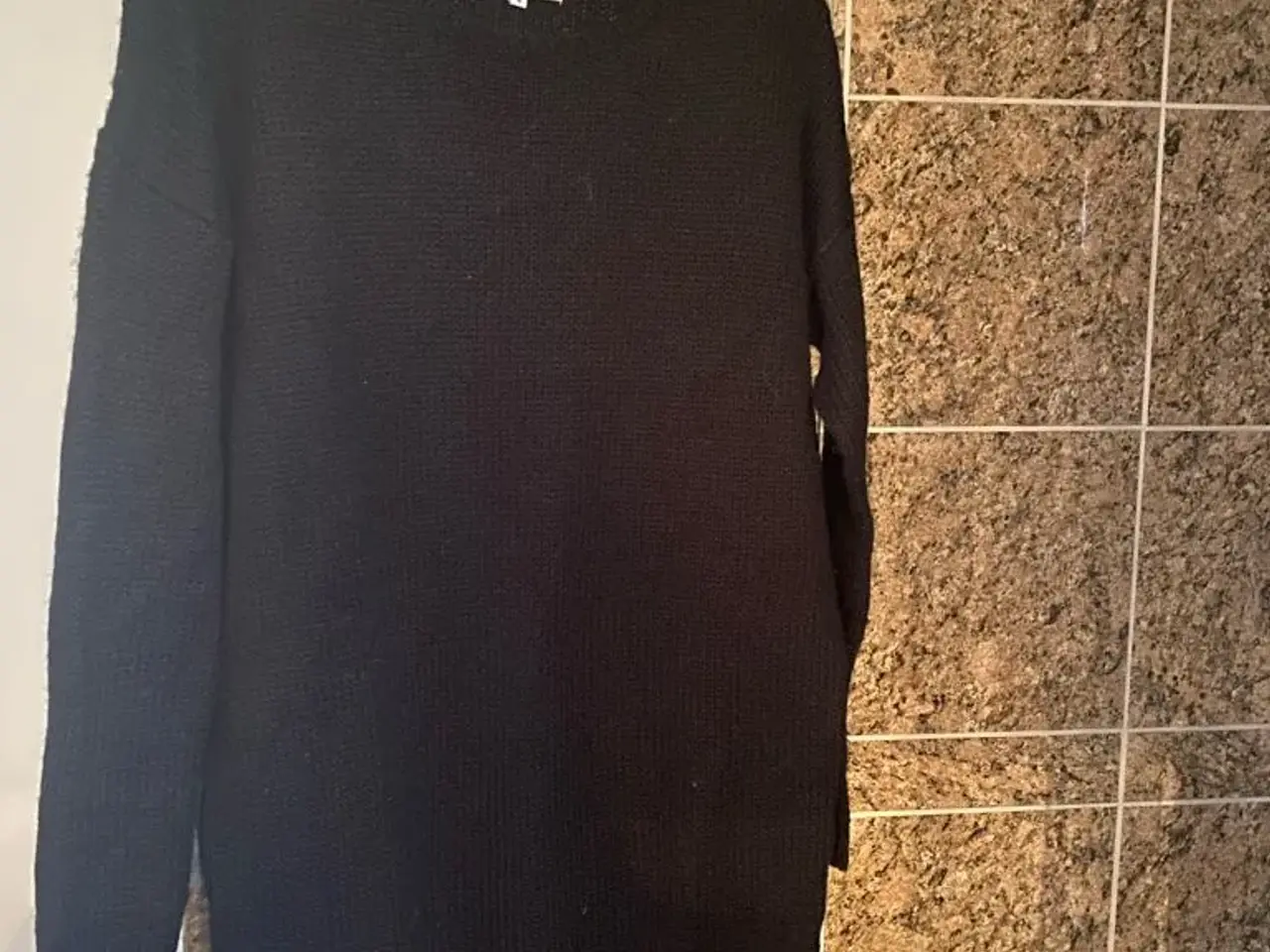 Billede 4 - Sort strikbluse fra sparkz str S