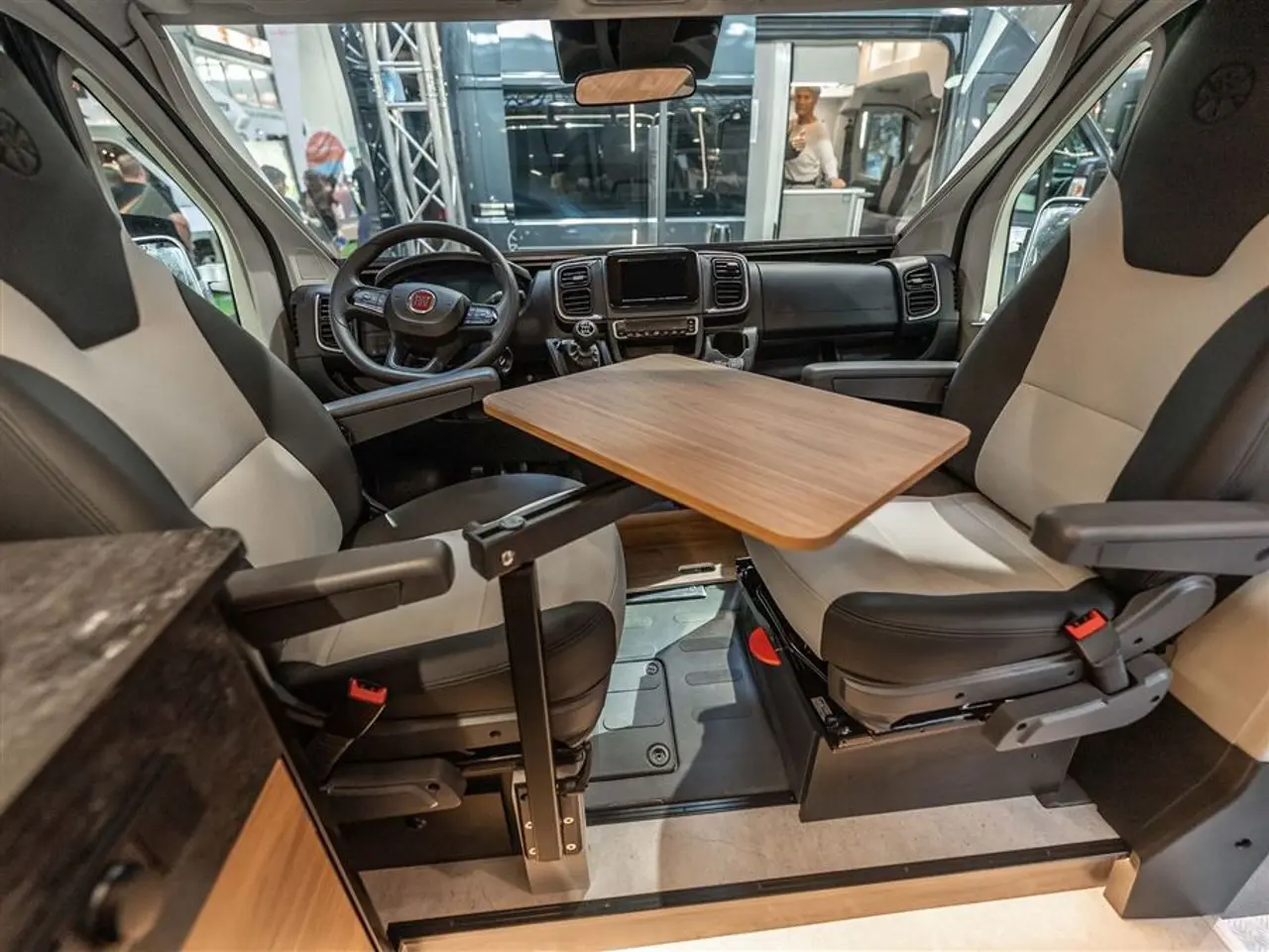 Billede 5 - 2026 - FURGOK X-LOUNGE 640+ LUKSUS VAN