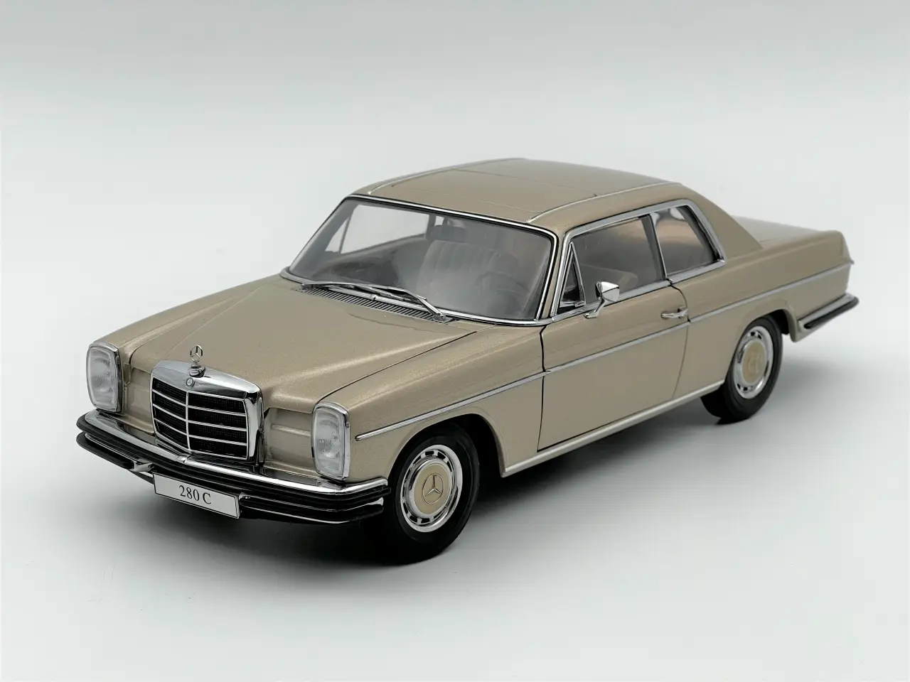 Billede 2 - 1968 Mercedes-Benz 280C /8 AUTOart - 1:18