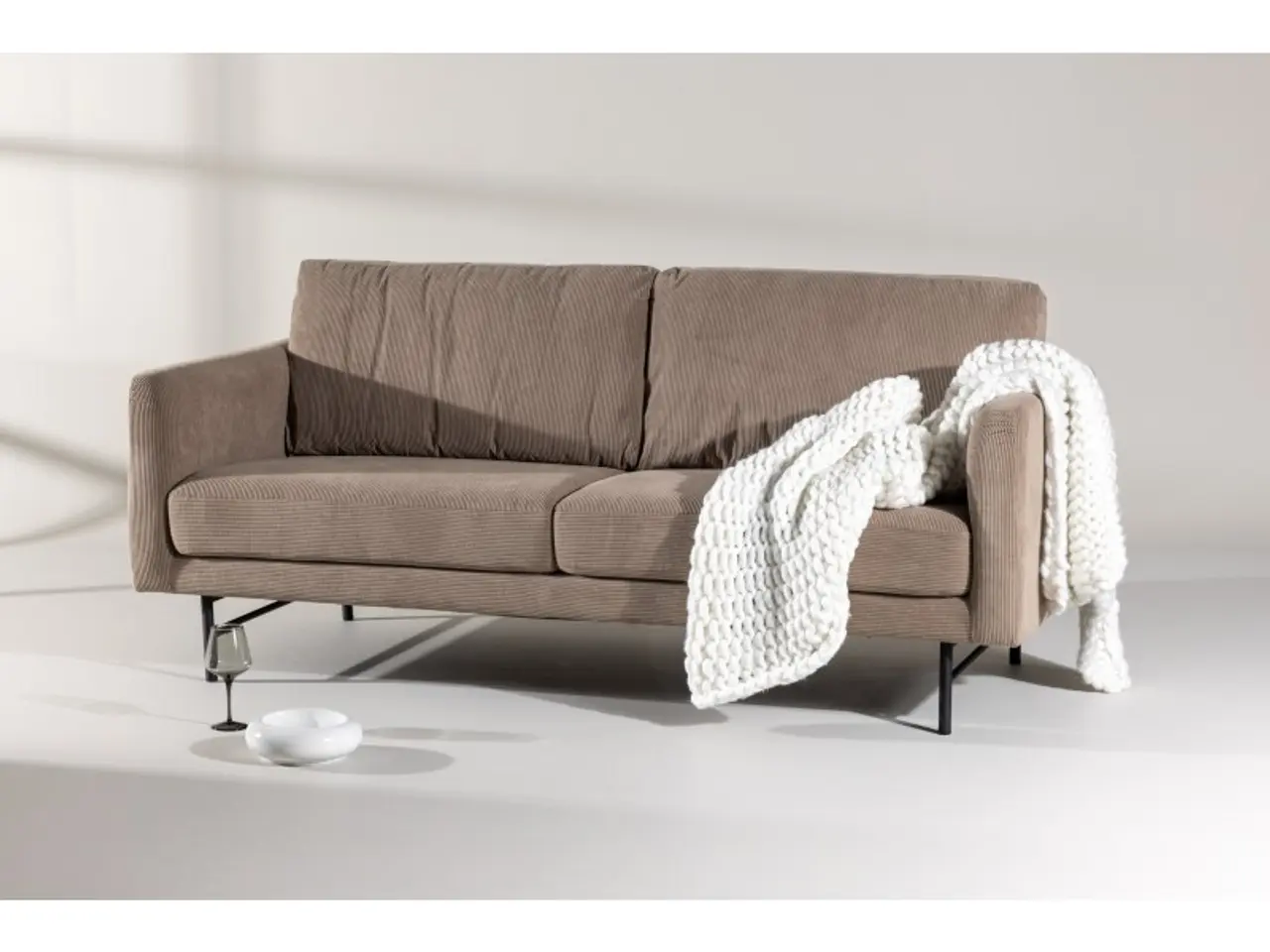 Billede 13 - Sky 3 personers Sofa - Fløjl