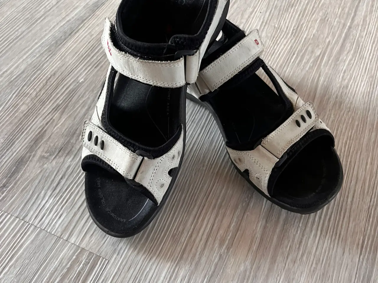 Billede 1 - Ecco sandal lys farve