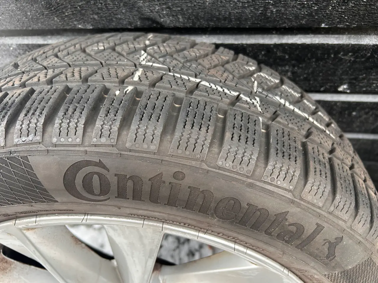 Billede 4 - Vinterdæk med originale Skoda alufælge
