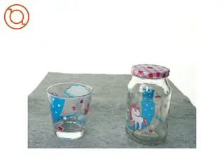 Små glas med enhjørninge (1 drikke glas + 1 til sugerør) fra Cerve (str. 9 x 9 cm 13 x 7 cm)