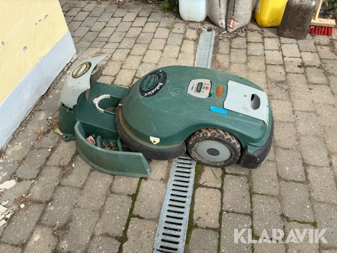 Billede 4 - Græsslåmaskine Friendly robotics Rl1000