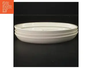 Hjertegræs stel. Ovale porcelænsfade med dekorativt motiv fra Royal Copenhagen (str. 22x13,5x2,5 cm, 3 styk cm)