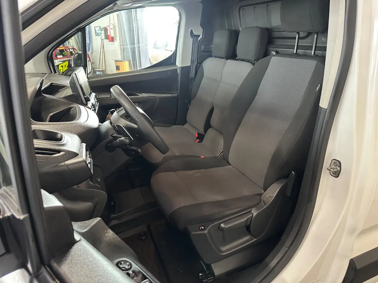 Billede 5 - Peugeot Partner 1,5 BlueHDi 130 L2V2 Plus Pro EAT8 Van