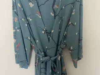 Pieces kimono str. XL