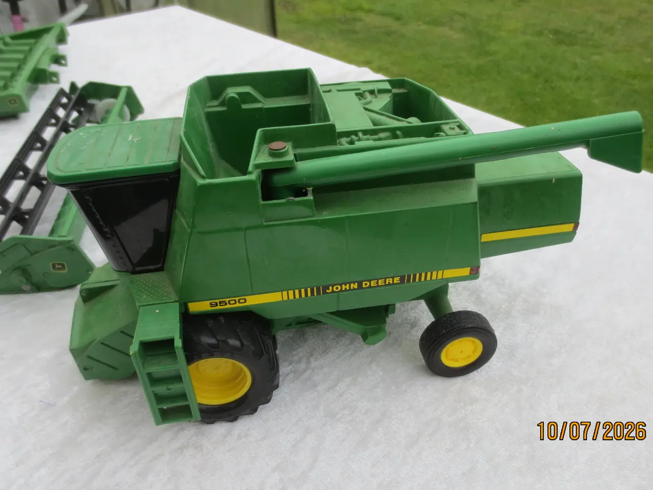 Billede 2 - 1 stk Modeltraktor / Mejetærsker John Deere 9500