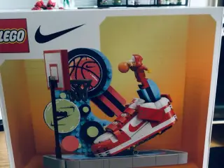 Lego Nike Collection 43021