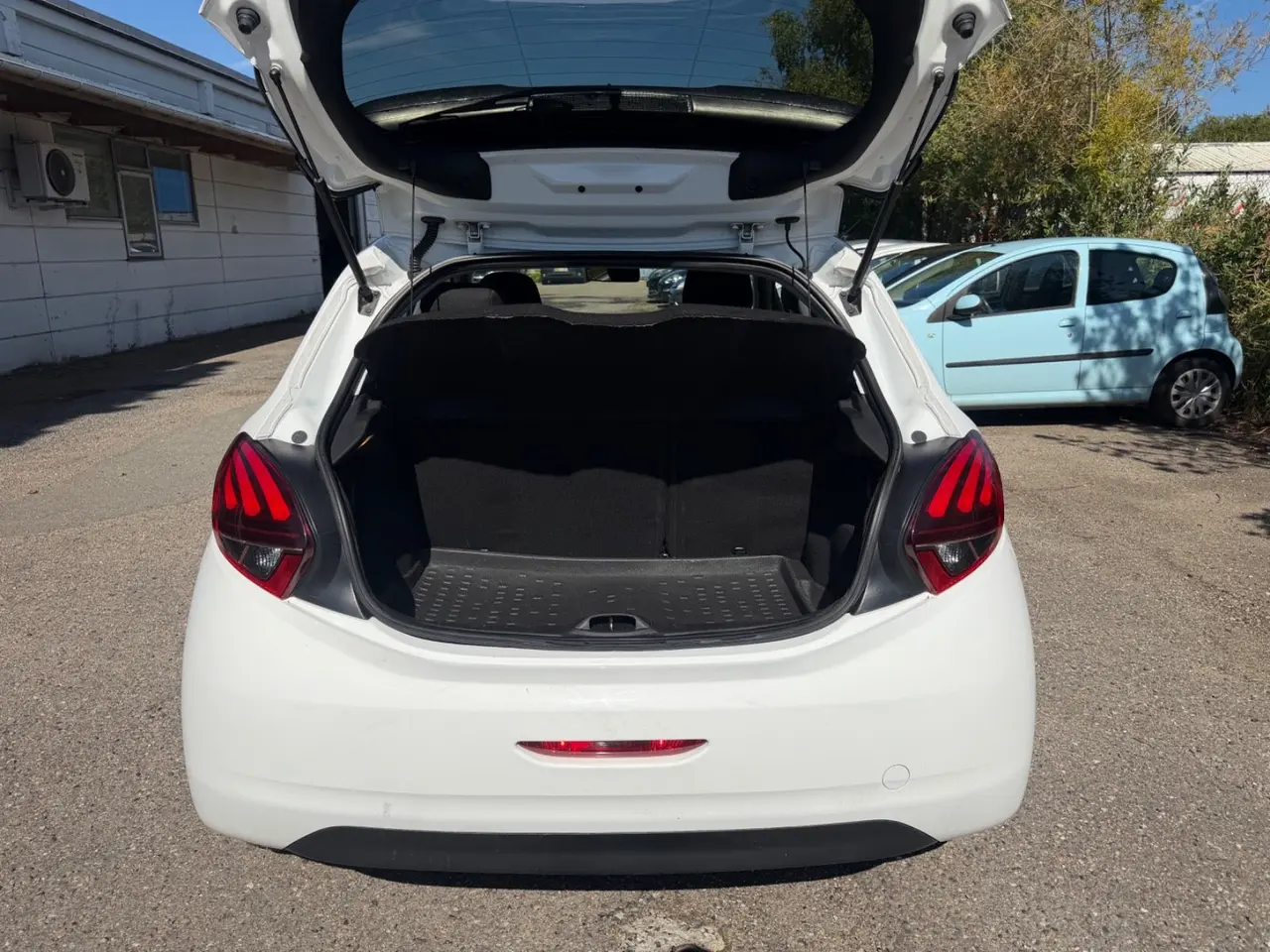 Billede 4 - Peugeot 208 1,5 BlueHDi 100 Prestige