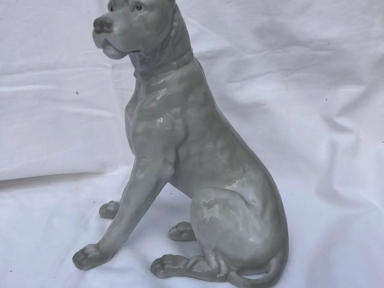 Billede 1 - Porcelæns hund Heubach