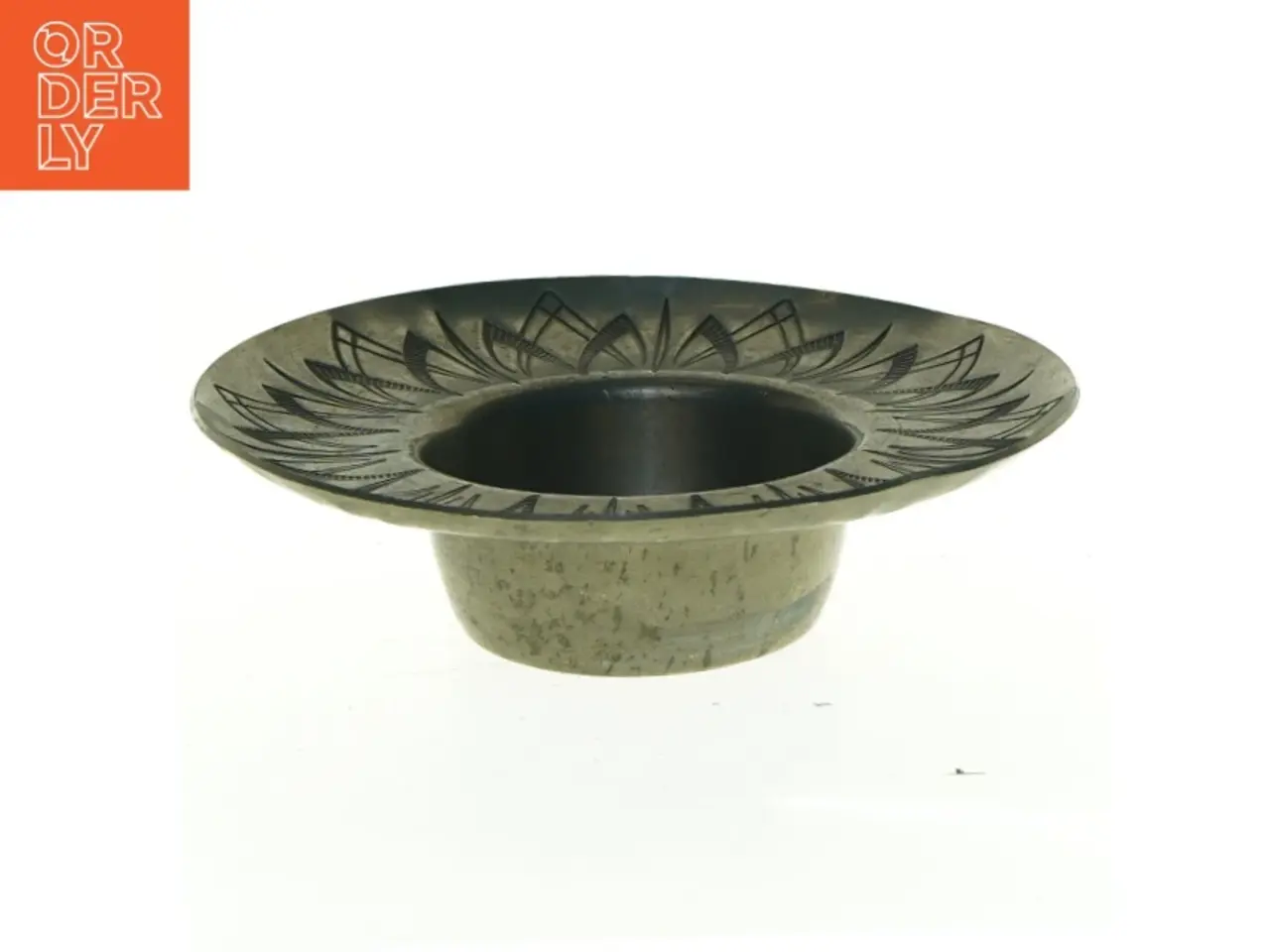 Billede 1 - Tin fad (str. 17 x 5 cm)