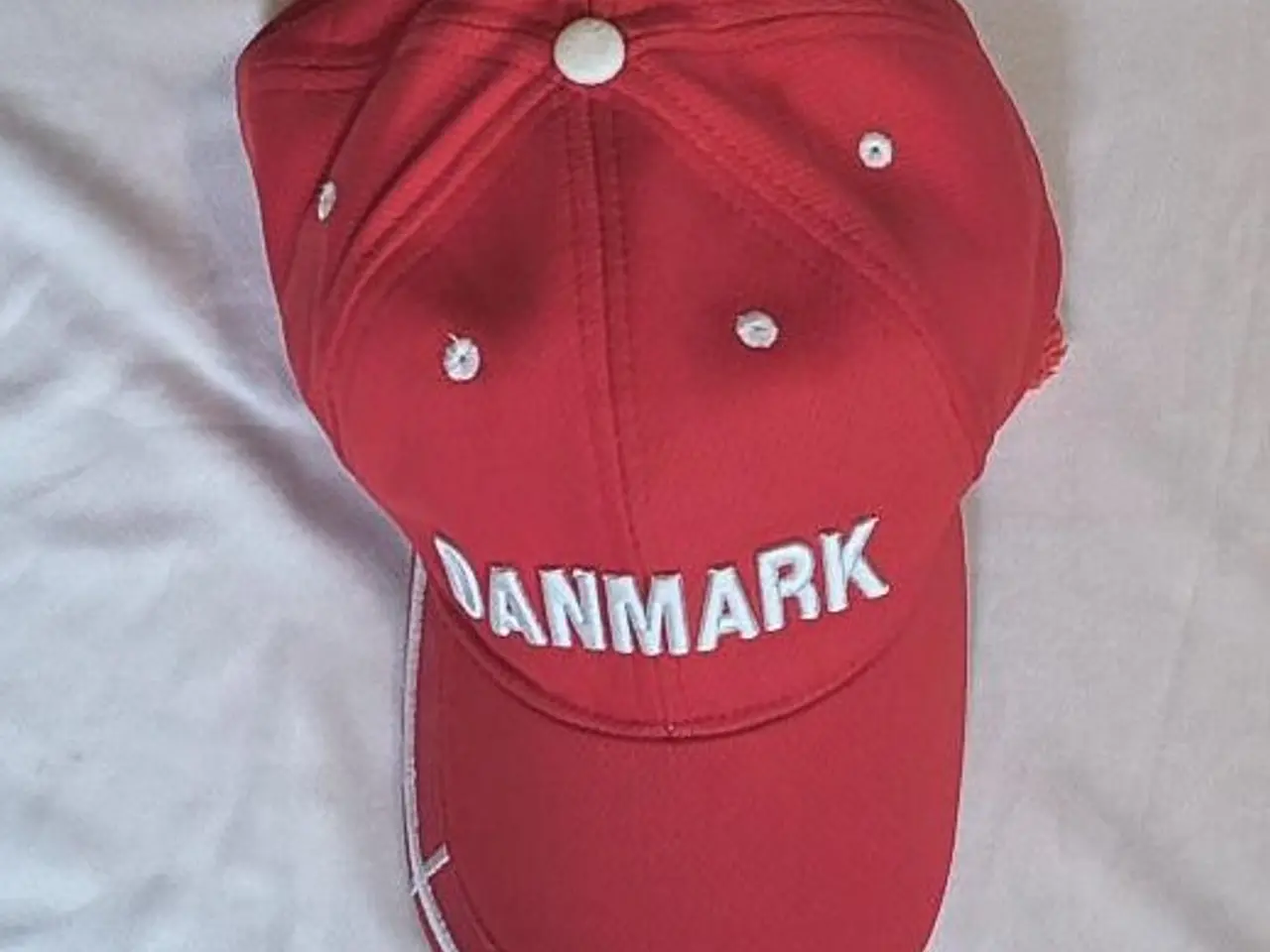 Billede 2 - DANMARK EURO 2024 TRØJE STR. L OG DANMARK CAP