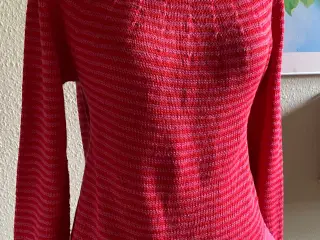 Håndstrikket sweater