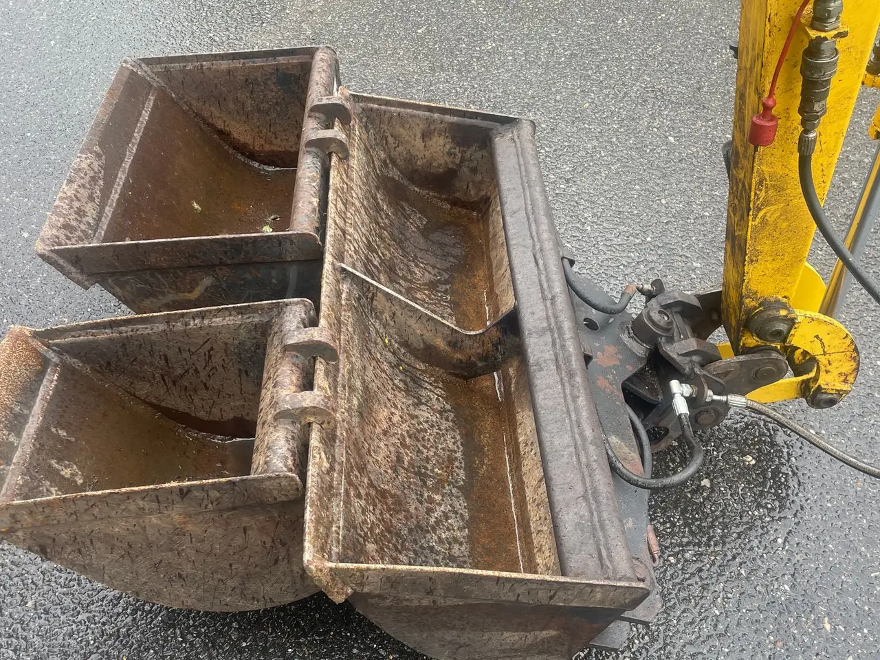 Billede 6 - Komatsu PC16R-3HS Inkl. 2grave skovle og tilskovl.