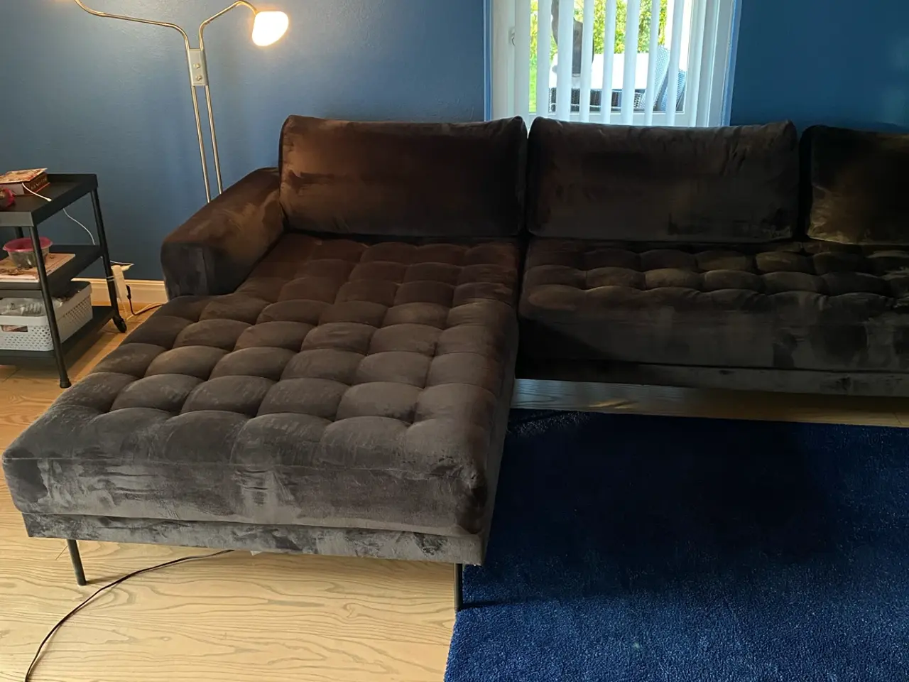 Billede 2 - Sort velour chaiselong sofa