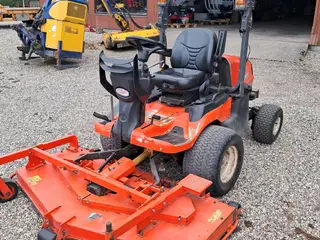 Kubota F3890EU