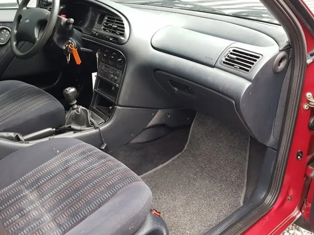Billede 4 - Ford Mondeo 1,8 i CLX 112HK