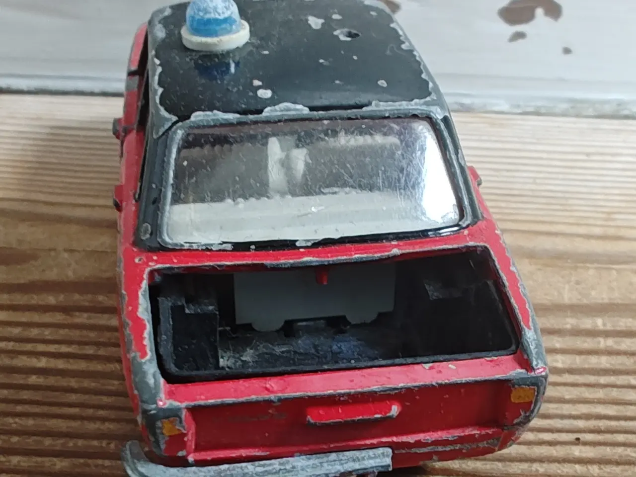 Billede 4 - Tekno Volvo 144 til reservedele