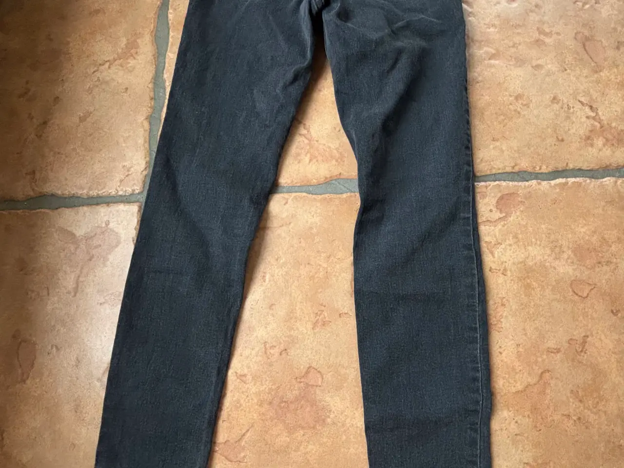 Billede 6 - Grå / sort legging fra H&M i str. 140
